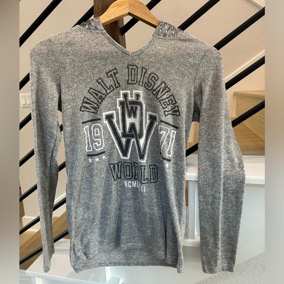 Disney Tops - Disney sweatshirt.
